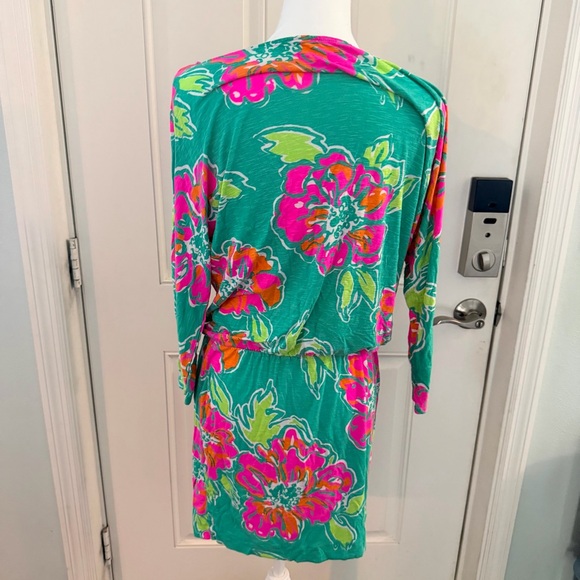 Lilly Pulitzer Cara Resort Knit Dress L | Floral Dolman Sleeve Mini - Picture 2 of 4